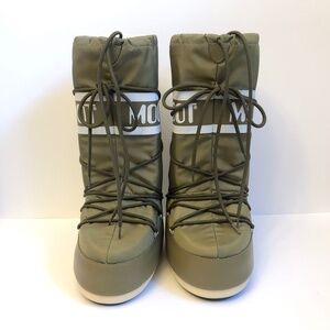 Moon Boots Icon Unisex Olive 'Kaki" color size 39-41 (7.5-10 US Women) NWOT